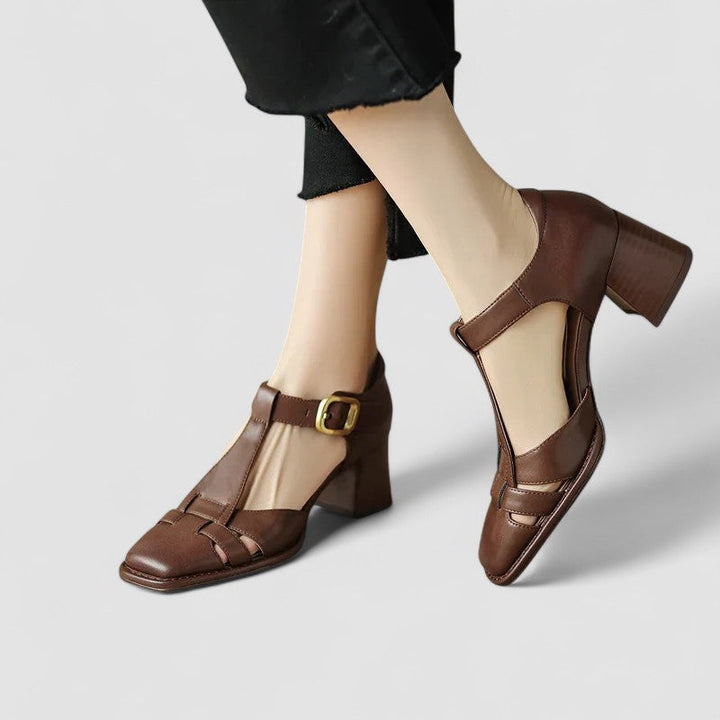 Elmora | Orthopädische T-Strap Absatz Schuhe