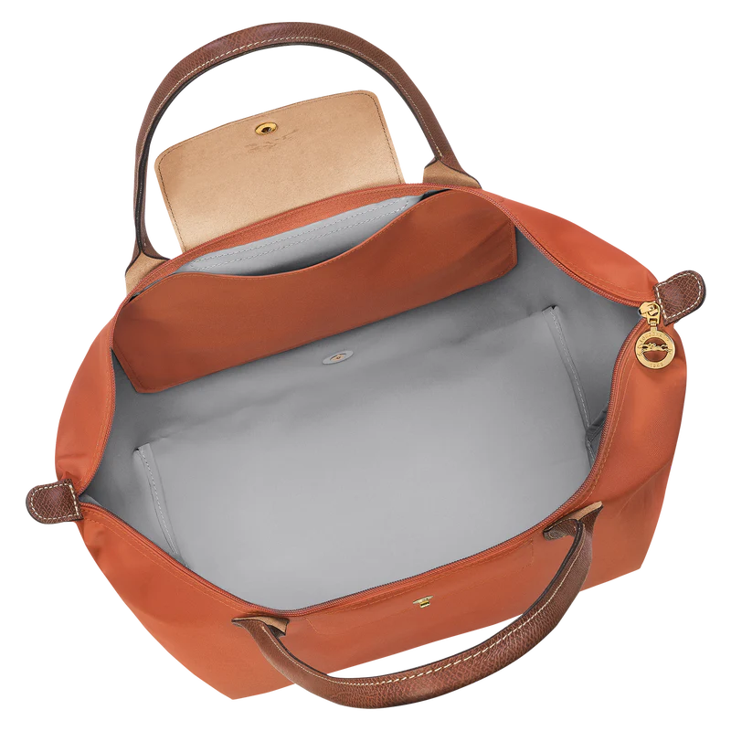 Le Pliage By Lisa